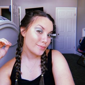 Meet your Posher, Chasity